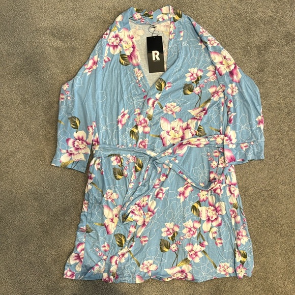 Floral knit kimono robe - Picture 1 of 3